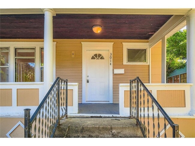 Building Photo - 3014 N Humboldt Ave