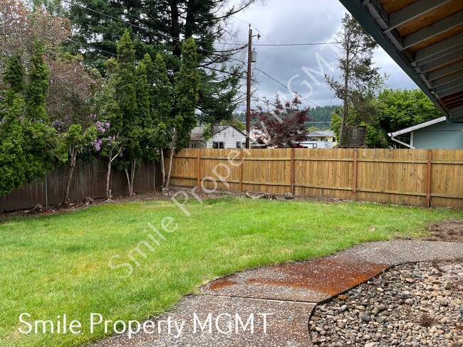Building Photo - 3016 SE 140th Ave
