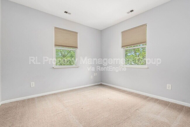 Building Photo - 1340 Baja Ln