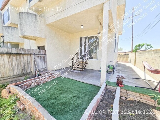 Building Photo - 1539 W 158th St