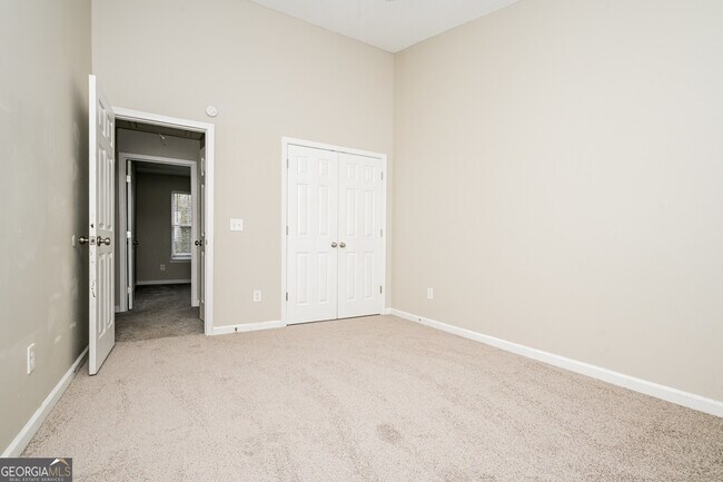 Building Photo - 304 Lauren Way