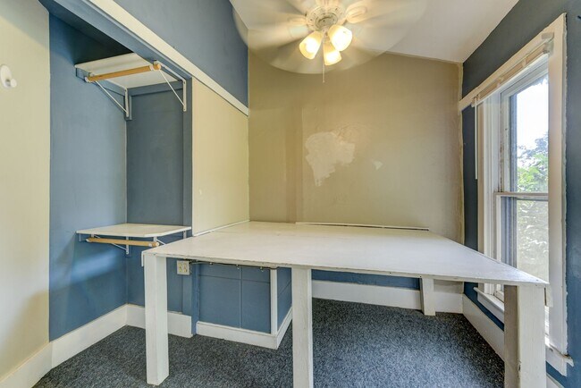 Building Photo - 1537 9th St