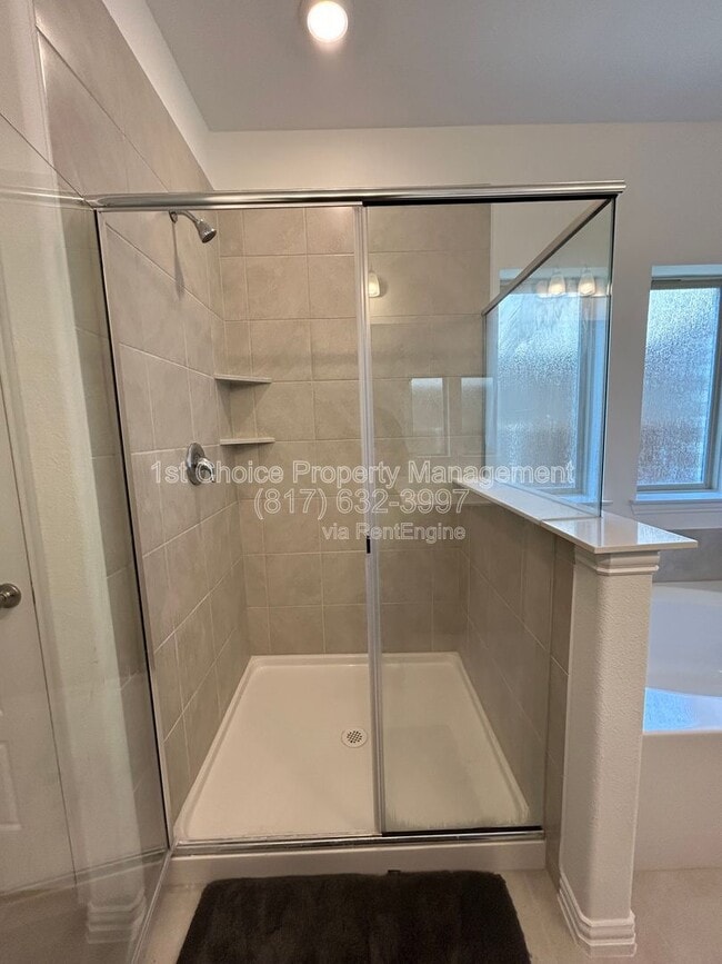 Building Photo - 1448 Sun Gdn Wy