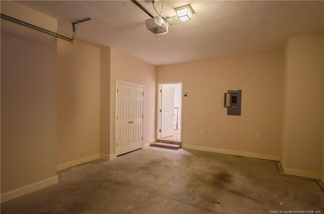 Building Photo - 107 Wynncrest Ln