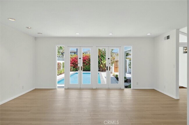 Building Photo - 978 Sandcastle Dr