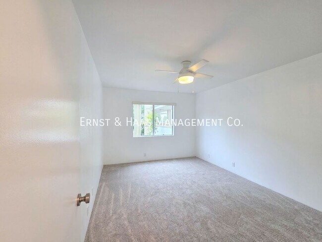 Building Photo - 3565 Linden Ave