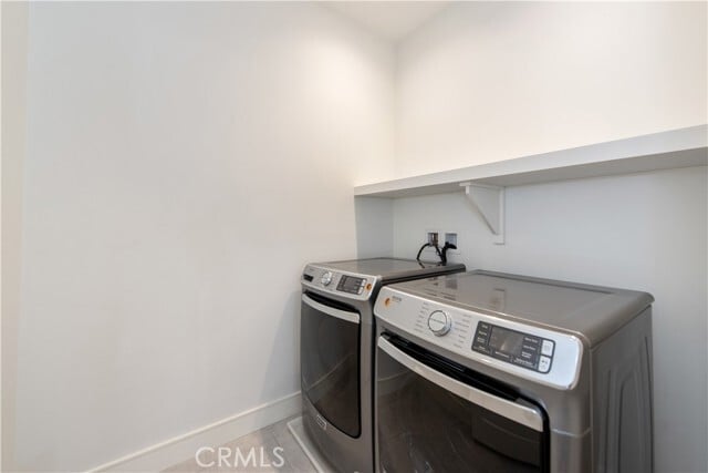 Building Photo - 156 Plum Lily
