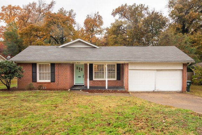 Building Photo - 3 Bedroom Rental in Midtown Tyler!