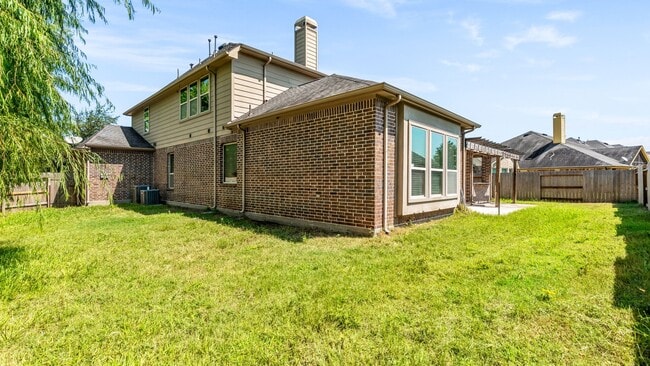 Building Photo - 8102 Little Scarlet St