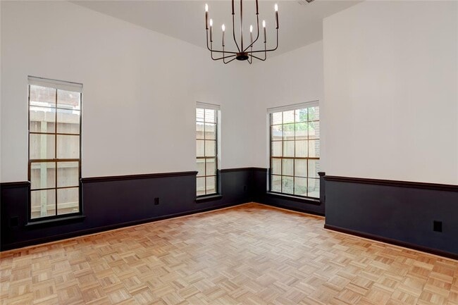 Building Photo - 4815 Willow St