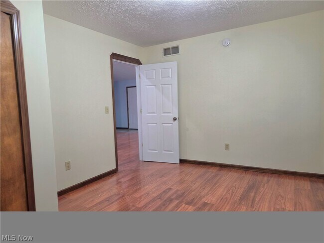 Building Photo - 2956 Hayne Rd