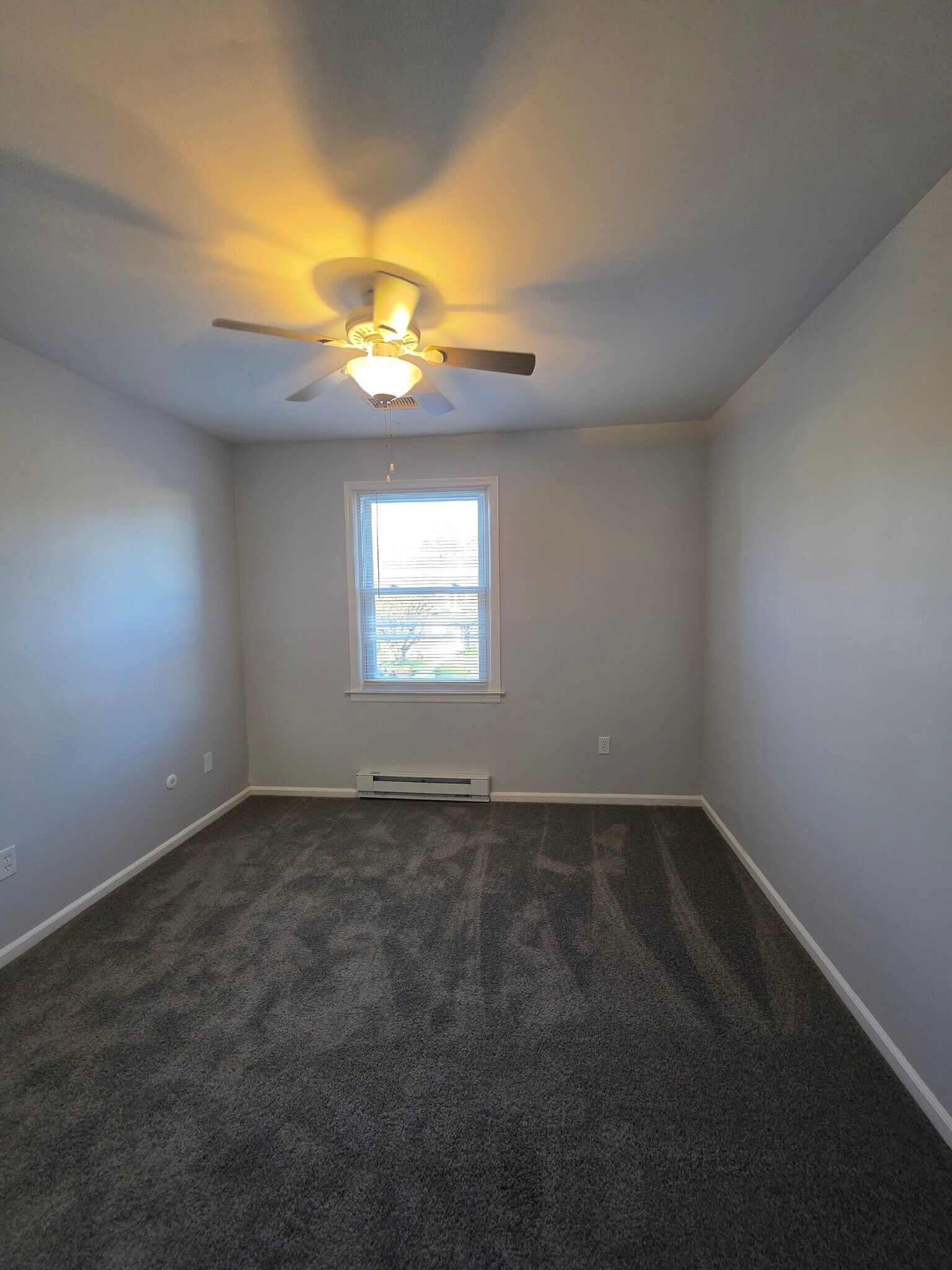 Building Photo - 1930 Cricklewood Cv