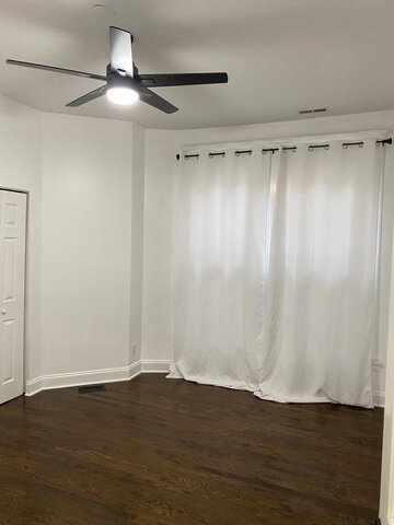 Building Photo - 4813 S Prairie Ave