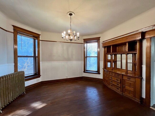 Building Photo - 2326 S Millard Ave