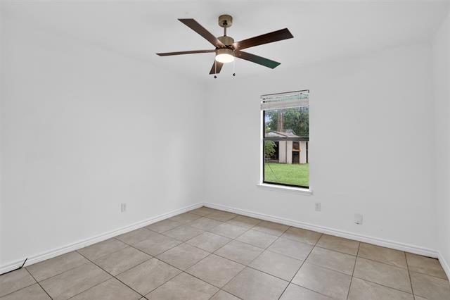 Building Photo - 516 Post Oak Ln
