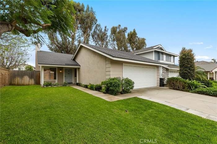 Building Photo - 27232 Eastridge Dr