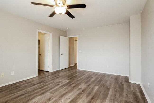 Building Photo - 8256 N 112th Ave