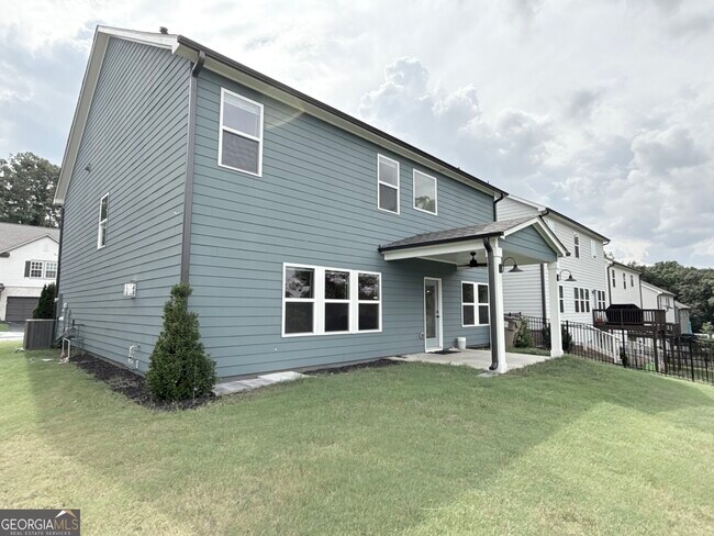 Building Photo - 207 Foxhill Dr