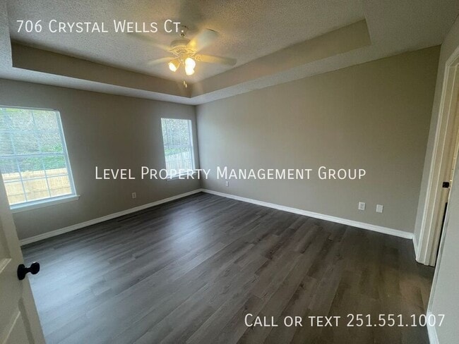 Building Photo - 706 Crystal Wells Ct N