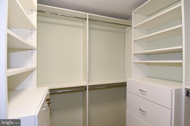 Building Photo - 4037 Broadwire Dr