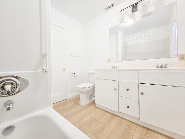 Building Photo - 7140 Chris Ave