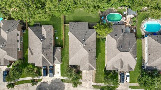 Building Photo - 6707 Hunters Creek Ln