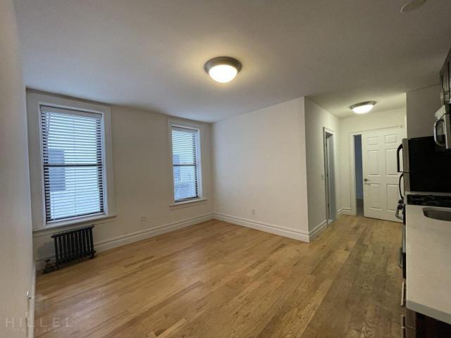 Building Photo - 2 bedroom in ASTORIA NY 11106