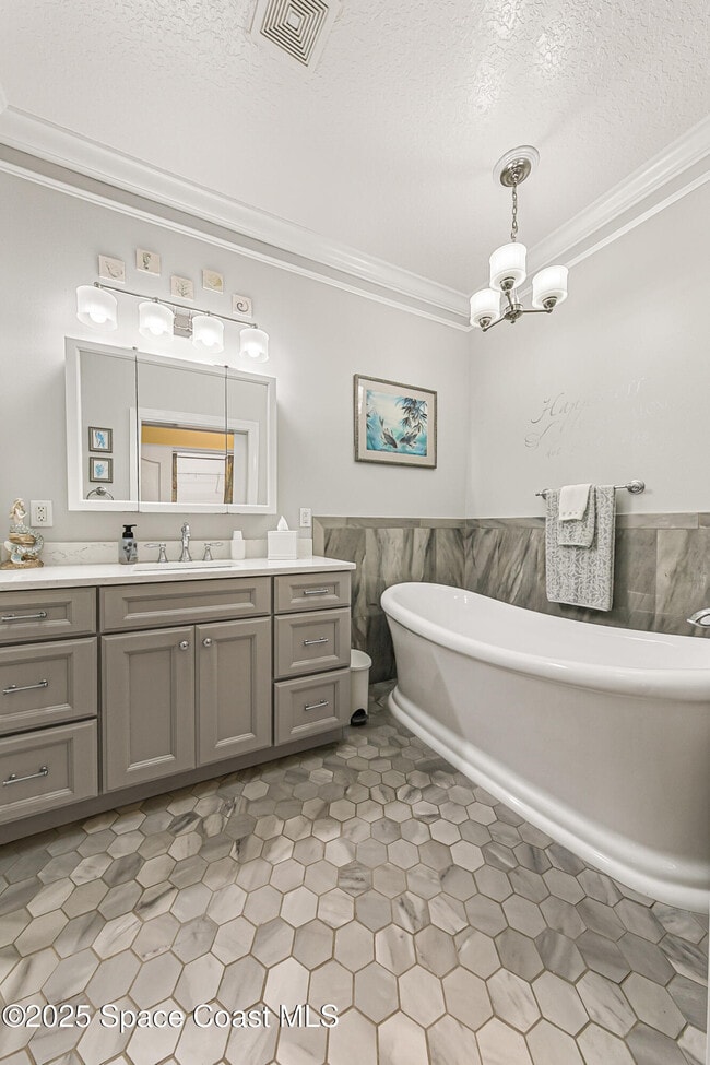 Building Photo - 4331 Aberdeen Cir