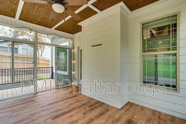 Building Photo - 8229 Pierpoint Dr