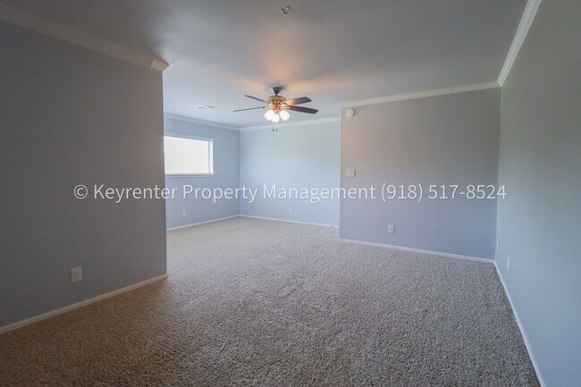 Building Photo - Incredible 4 Bedroom 4 Bath Home in Owasso!!!