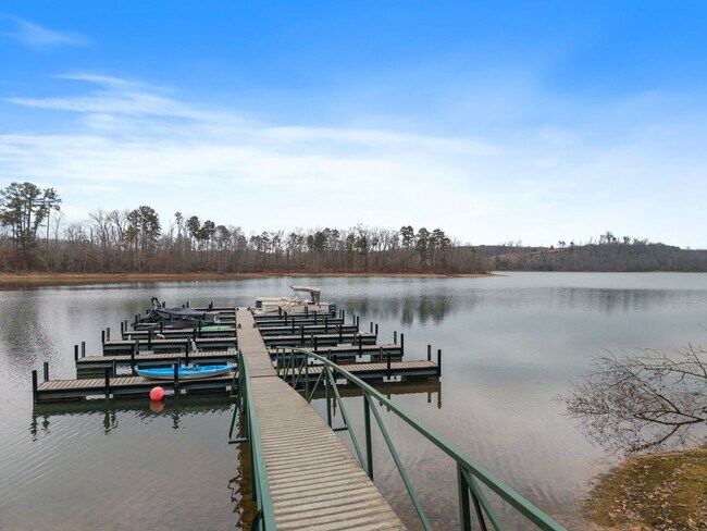 Building Photo - 1131 Harts Ridge Dr