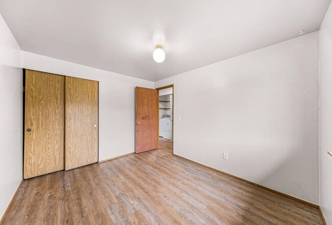 Building Photo - 1806 N 40th Pl