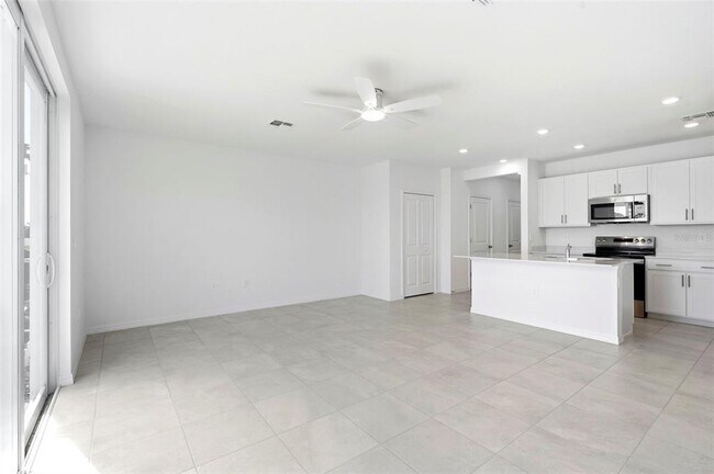 Building Photo - 14035 Lilac Sky Ter