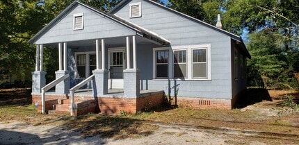 Building Photo - 1211 N Main St