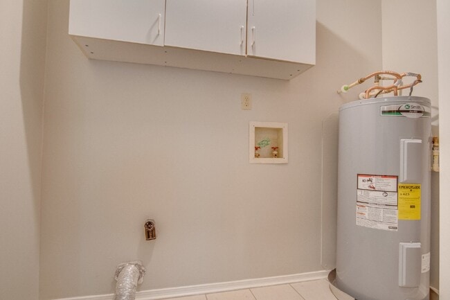 Building Photo - 3BR/2BA Home in North Pensacola Near UWF &...