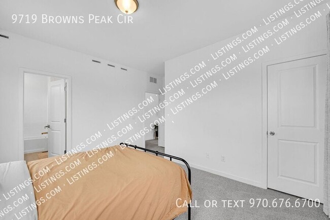 Building Photo - 9719 Browns Peak Cir