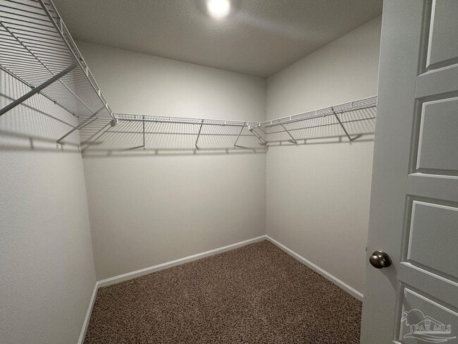 Building Photo - 1929 High Rdg Ct