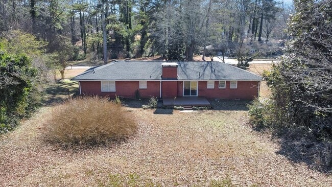 Building Photo - 909 Rosedale Dr