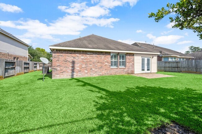 Building Photo - 14707 Oaks Crossing Ln