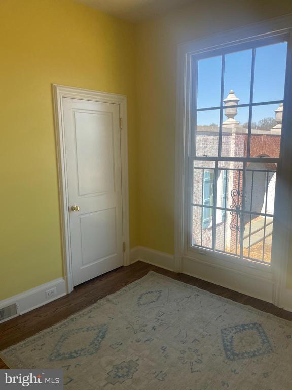 Building Photo - 2601 Butler Rd