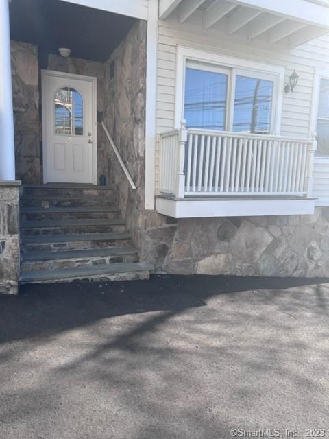 Building Photo - 274 Valley Rd