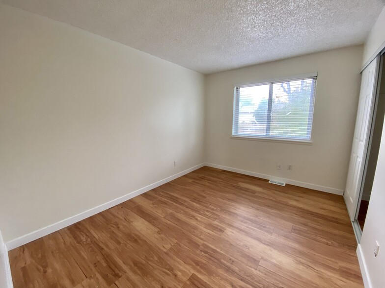 Building Photo - 18159 E Asbury Dr