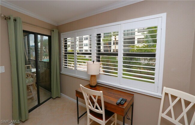 Building Photo - 1015 Anglers Cove