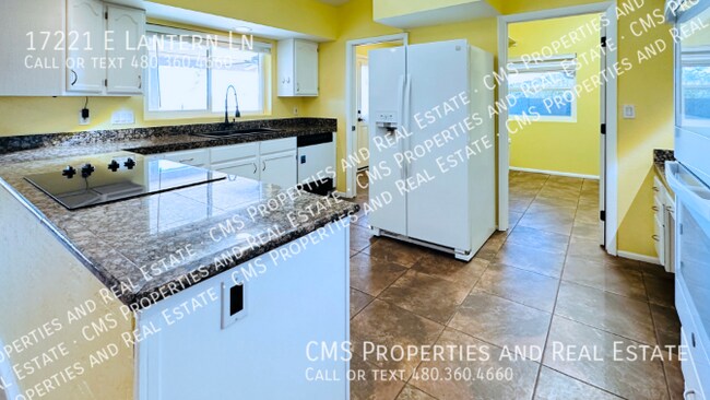 Building Photo - 17221 E Lantern Ln