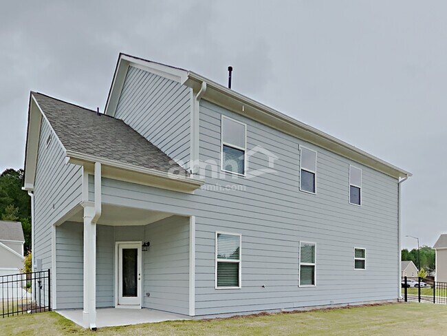 Building Photo - 288 Camp dr