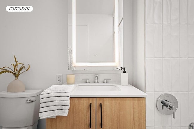 Building Photo - 126 Sandford St