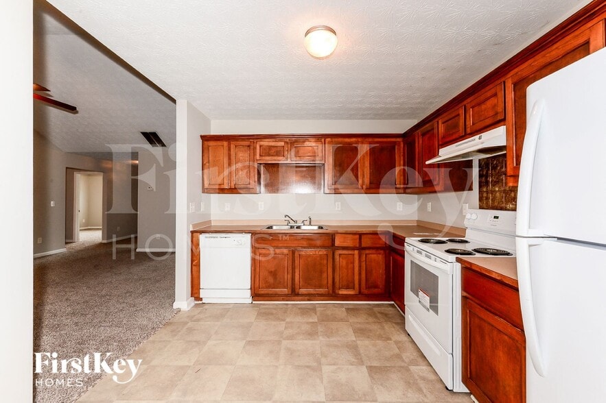 Building Photo - 208 Cane Ave