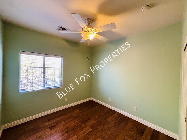 Building Photo - 11678 N Red Creek Pl