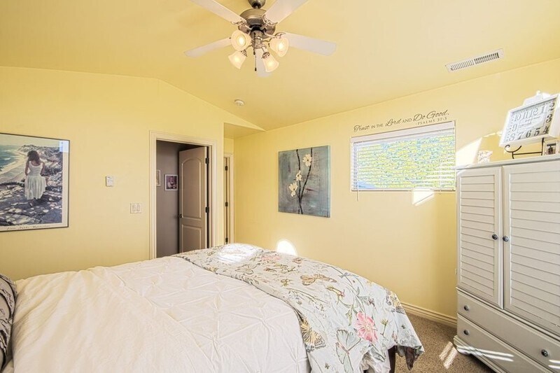 Building Photo - 674 Bear Claw Dr