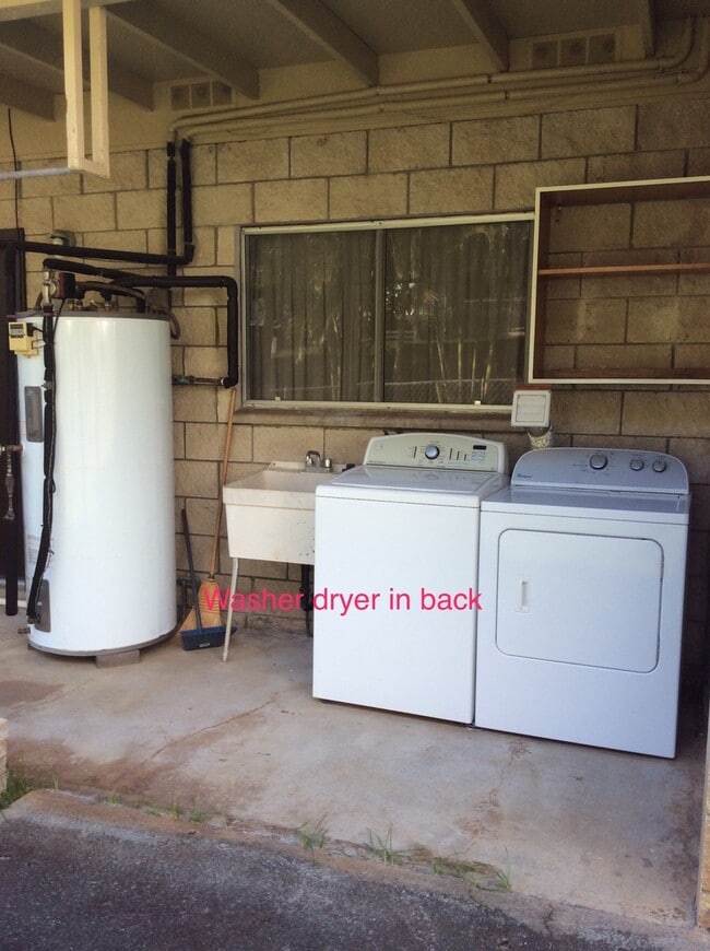 Building Photo - Manoa House for rent